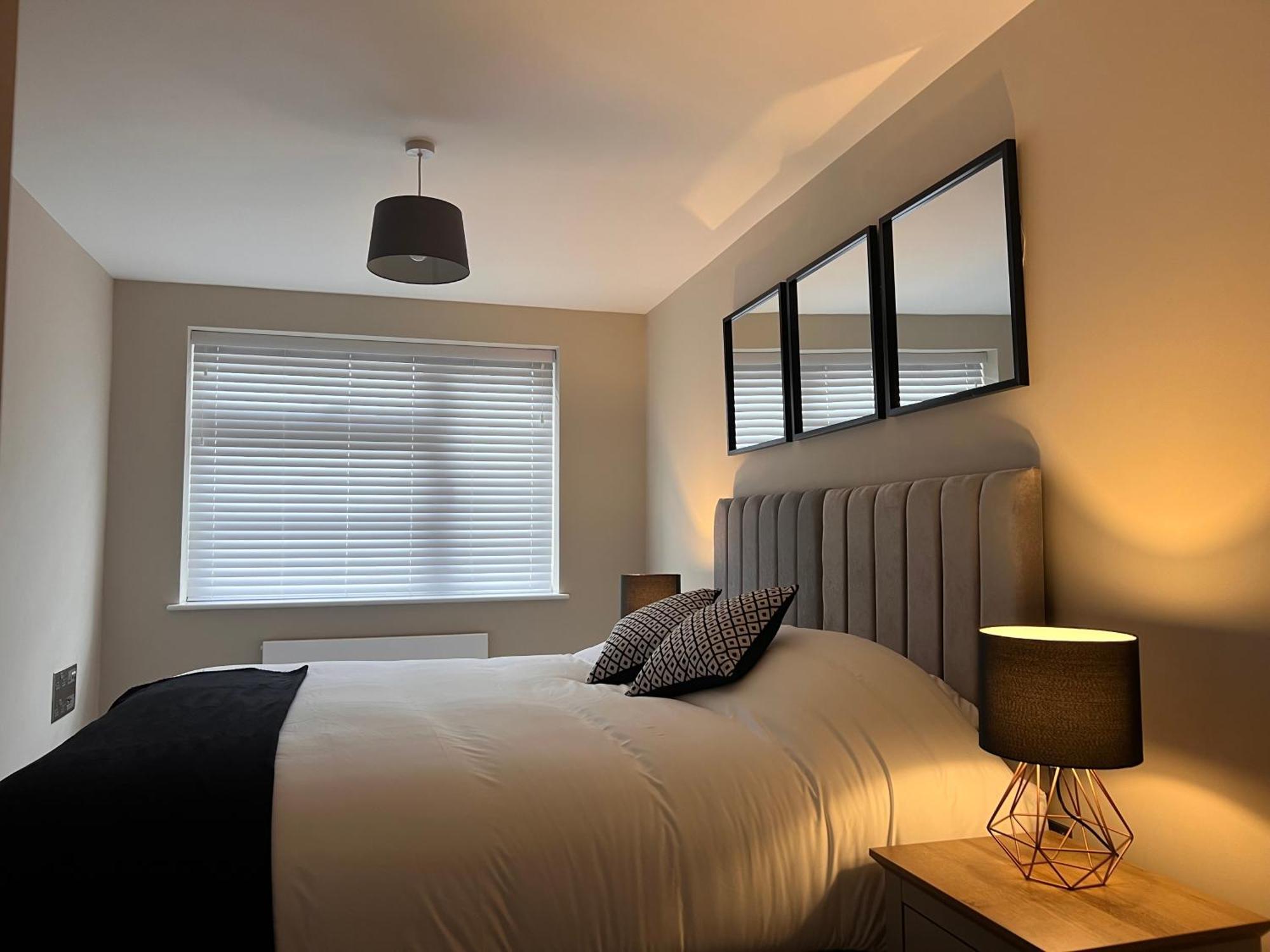 Modern Apartment - Bhx Nec - Free Secure Gated Parking โซลิฮัล ภายนอก รูปภาพ