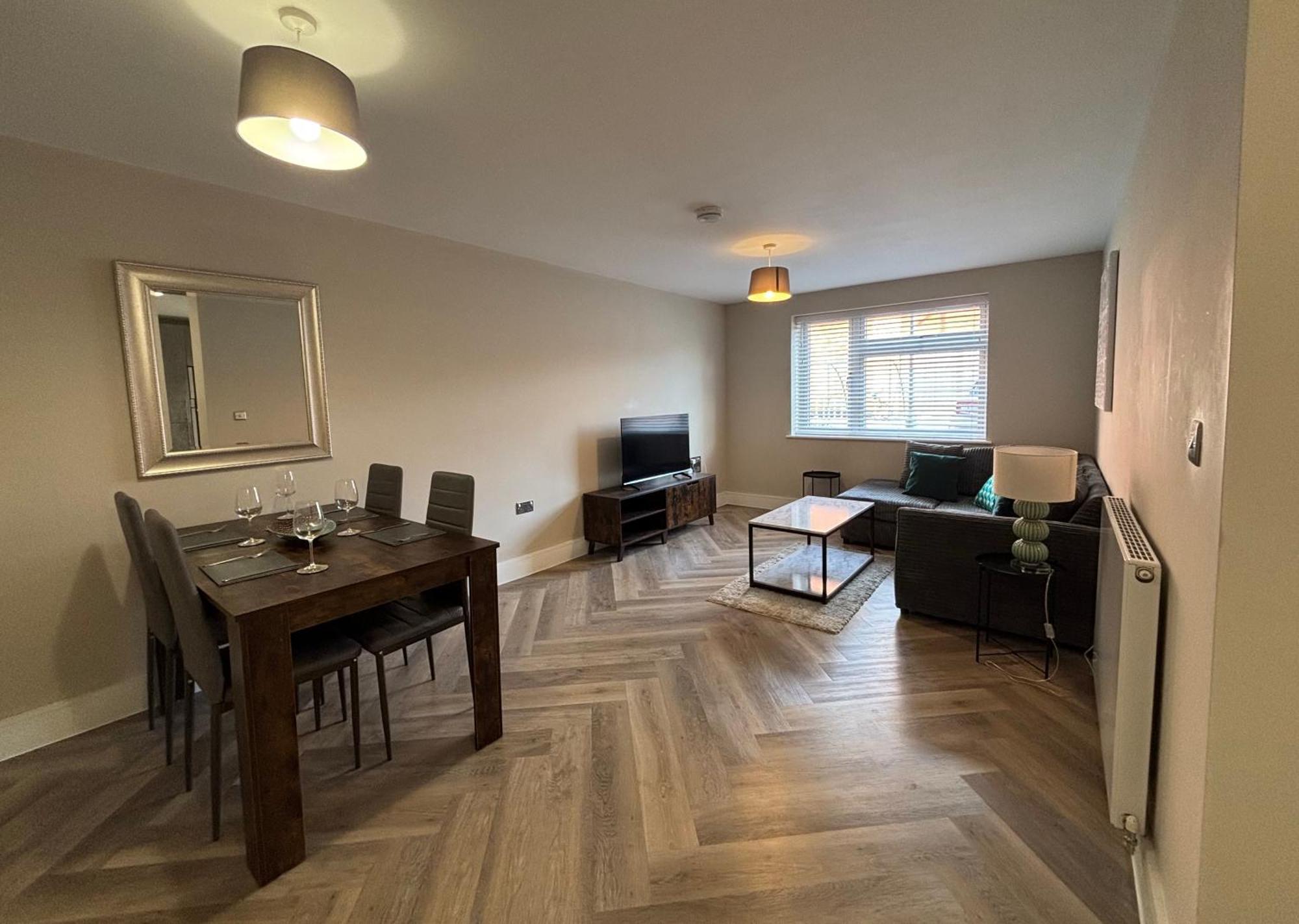 Modern Apartment - Bhx Nec - Free Secure Gated Parking โซลิฮัล ภายนอก รูปภาพ